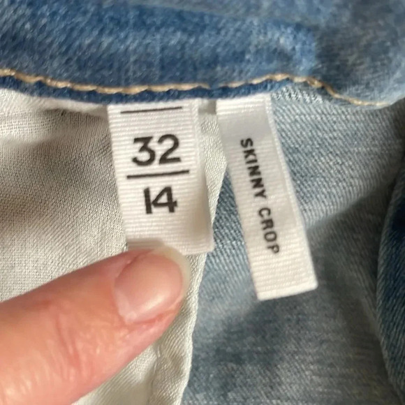 LOFT Skinny Cropped Jeans  - Size 14/32 - Picture 5 of 8